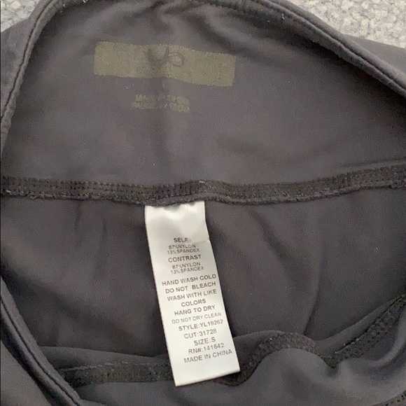 Ya Los Angeles Grey Leggings w/ Green Stripe - Picture 6 of 6